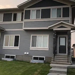 Close To Airport Yyc, Crossiron Mall Away From Lower Level Unit Apartment