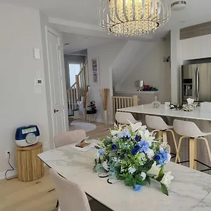 Peaceful Place By Comforter Services Maison d'hôtes Ottawa